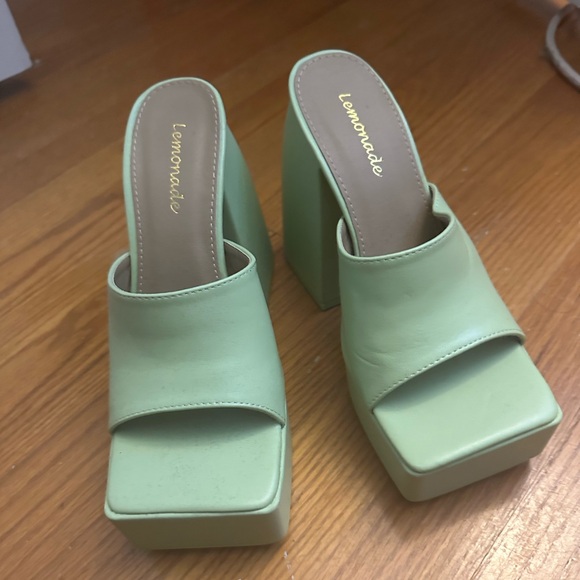 Light Green Platform Heels - Picture 6 of 6